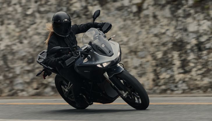 Zero Motorcycles: ecco i modelli SR MY24 e DSR MY24 - Foto 3 di 4