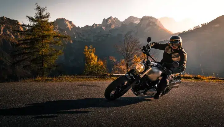 Gli accessori indispensabili per gli amanti della moto - Foto 7 di 8