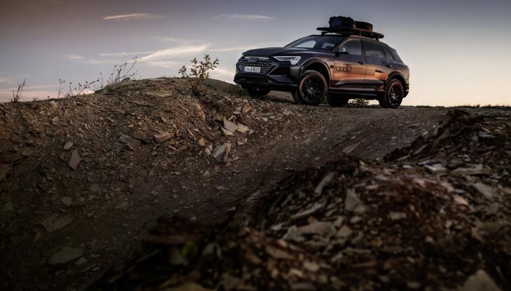 Audi Q8 e-tron Edition Dakar: caratteristiche, prestazioni, autonomia, design e interni - Foto 18 di 22