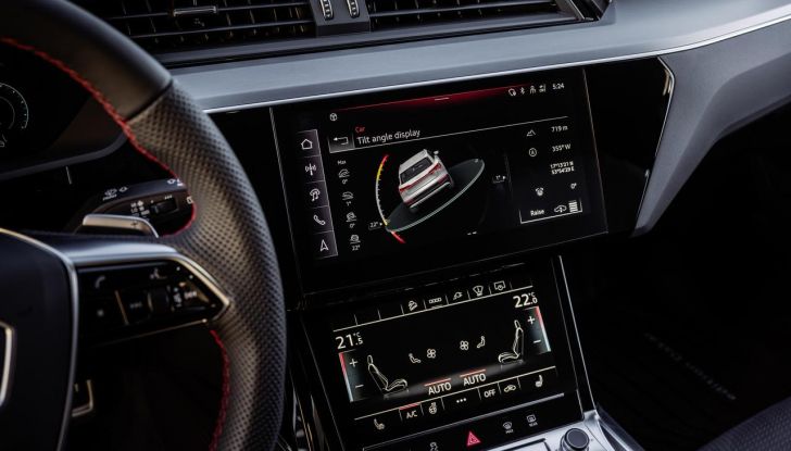 Audi Q8 e-tron Edition Dakar: caratteristiche, prestazioni, autonomia, design e interni - Foto 3 di 22