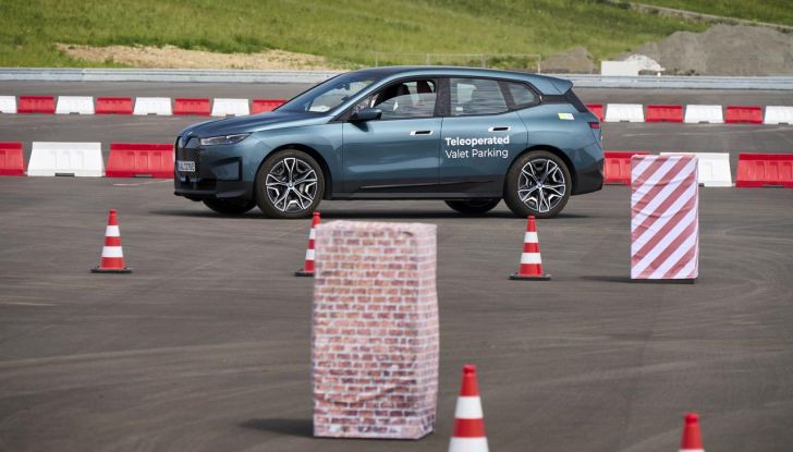 BMW al CES 2024 mostra la sua idea di futuro digitale e interattivo - Foto 23 di 86