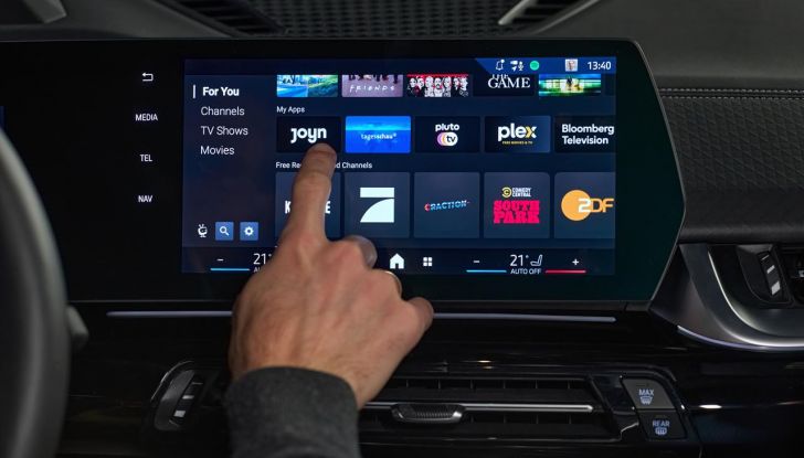 BMW al CES 2024 mostra la sua idea di futuro digitale e interattivo - Foto 15 di 86