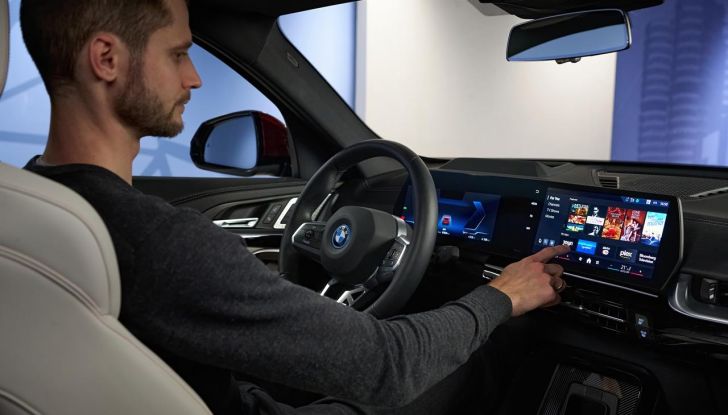 BMW al CES 2024 mostra la sua idea di futuro digitale e interattivo - Foto 10 di 86