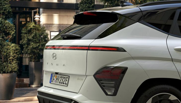 Hyundai Kona Electric 2024: nuovo listino prezzi italiano - Foto 9 di 9