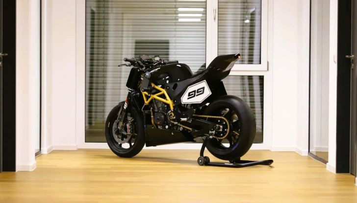 Kramer Super Hooligan Concept: la Ktm 890 con i muscoli - Foto 9 di 12