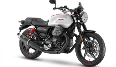 Moto Guzzi V7 Stone Ten: la nuova icona nel panorama delle roadster