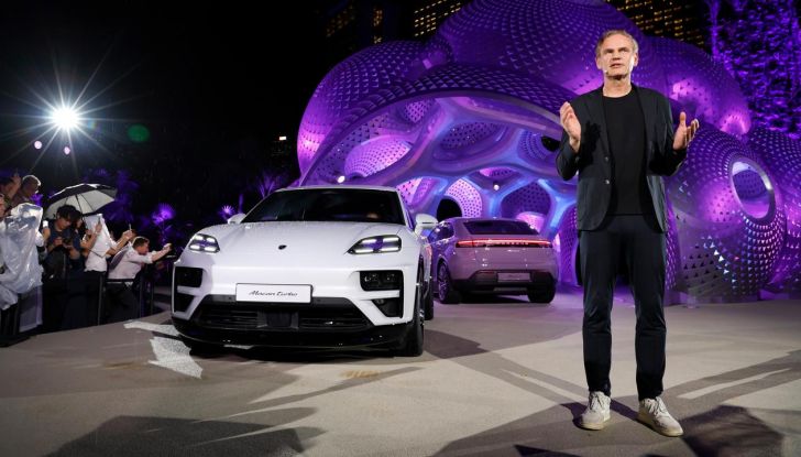 Porsche Macan 2025: caratteristiche, versioni, autonomia, motori, design, interni e prezzi - Foto 24 di 25