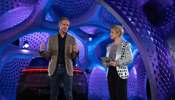 Porsche Macan 2025: caratteristiche, versioni, autonomia, motori, design, interni e prezzi - Foto 25 di 25