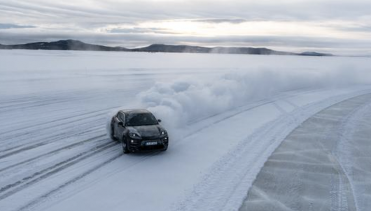 Nuova Porsche Macan elettrica, proseguono i test - Foto 3 di 7