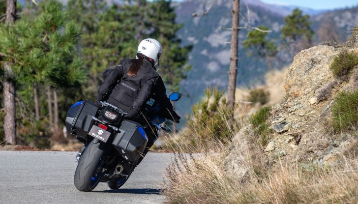 Suzuki al Motor Bike Expo 2024 con tre modelli speciali - Foto 18 di 73