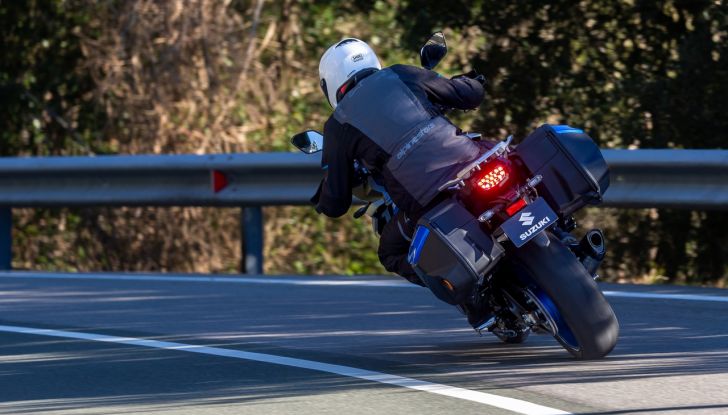 Suzuki al Motor Bike Expo 2024 con tre modelli speciali - Foto 8 di 73