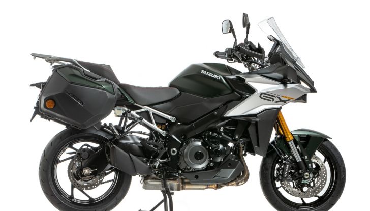 Suzuki al Motor Bike Expo 2024 con tre modelli speciali - Foto 53 di 73