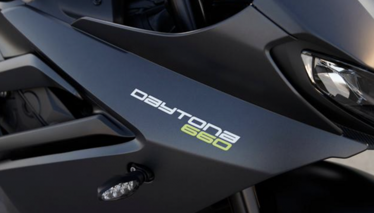 Nuova Triumph Daytona 660 caratteristiche tecniche, colori e prezzi - Foto 13 di 14