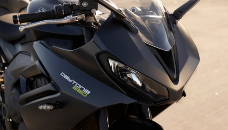 Nuova Triumph Daytona 660 caratteristiche tecniche, colori e prezzi - Foto 3 di 14