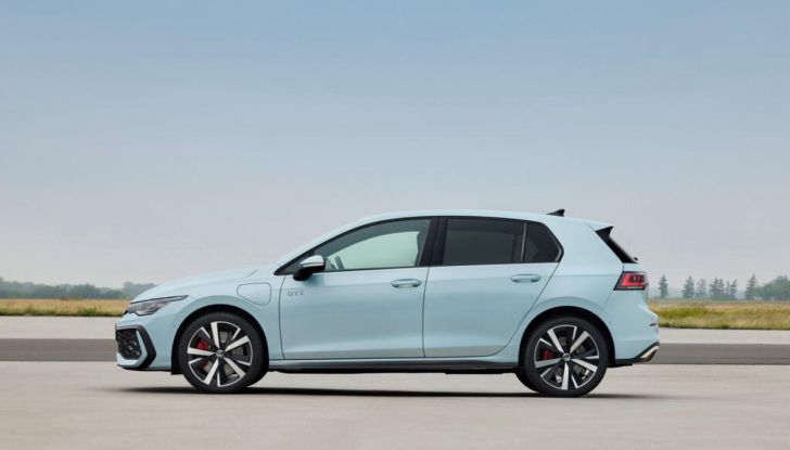 Volkswagen Golf 2025: partita la produzione in serie - Foto 48 di 92