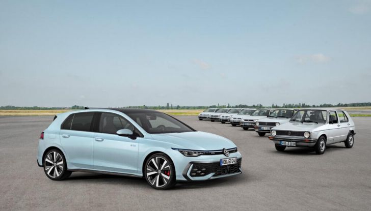 Volkswagen Golf 2025: partita la produzione in serie - Foto 49 di 92