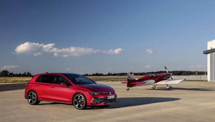Volkswagen Golf 2025: partita la produzione in serie - Foto 64 di 92