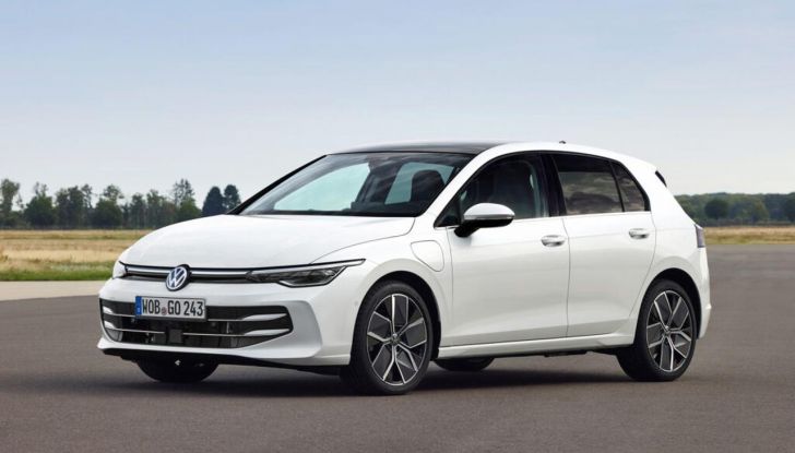 Volkswagen Golf 2025: partita la produzione in serie - Foto 82 di 92