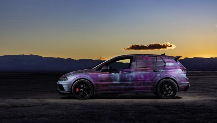 Volkswagen Golf 2025: primo assaggio del nuovo restyling - Foto 12 di 20