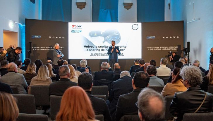 Volvo EX30 entra nella flotta del servizio di car sharing Corrente a Bologna - Foto 8 di 11