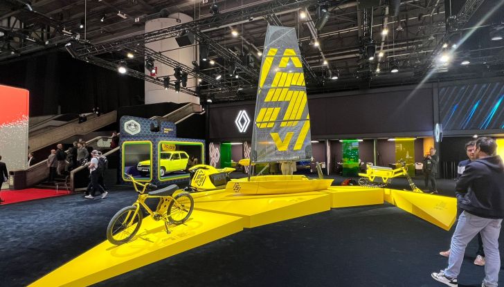 Renault 5 E-Tech Electric: caratteristiche, design, abitacolo, allestimenti, autonomia, potenza e prezzi - Foto 3 di 74