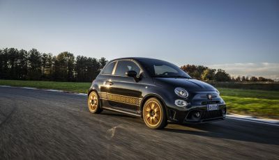 Abarth 695 75° Anniversario: debutta la nuova serie speciale a tiratura limitata