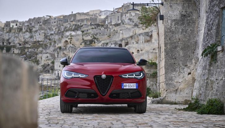 Alfa Romeo Tributo Italiano: primo Porte Aperte questo weekend per la speciale gamma - Foto 28 di 79