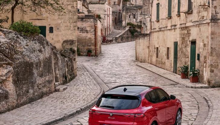 Alfa Romeo Tributo Italiano: primo Porte Aperte questo weekend per la speciale gamma - Foto 36 di 79