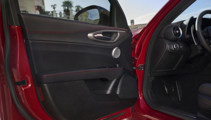 Alfa Romeo Tributo Italiano: primo Porte Aperte questo weekend per la speciale gamma - Foto 44 di 79