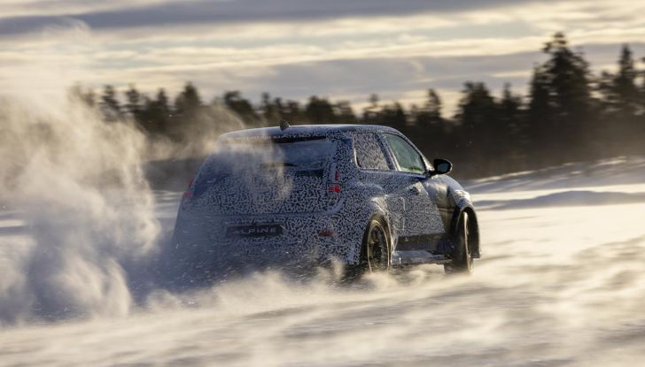 Alpine A290, la nuova sportiva completamente elettrica debutta a giugno - Foto 28 di 69