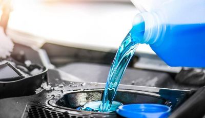 Liquido antigelo auto: a cosa serve e quando utilizzarlo