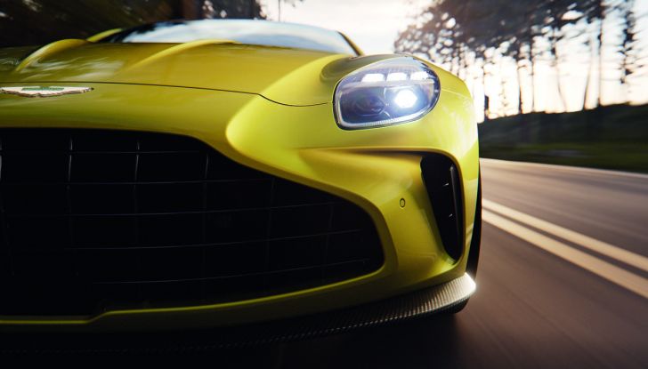 Aston Martin Vantage 2025: caratteristiche, design, motore, abitacolo e prestazioni - Foto 21 di 32