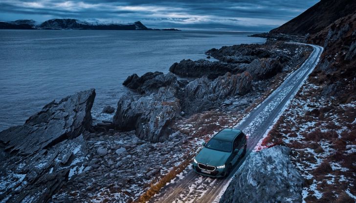 BMW Serie 5 Touring 2024: caratteristiche, design, motori, versioni, interni e prezzi - Foto 86 di 124