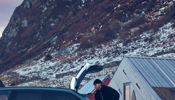 BMW Serie 5 Touring 2024: caratteristiche, design, motori, versioni, interni e prezzi - Foto 89 di 124