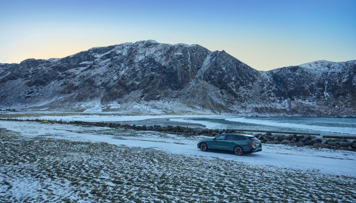 BMW Serie 5 Touring 2024: caratteristiche, design, motori, versioni, interni e prezzi - Foto 90 di 124