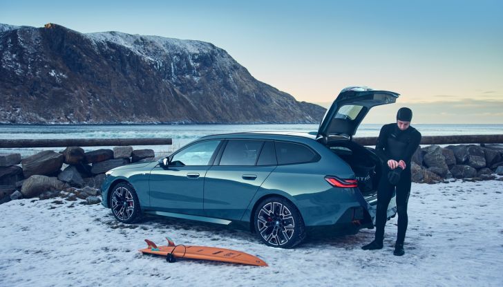 BMW Serie 5 Touring 2024: caratteristiche, design, motori, versioni, interni e prezzi - Foto 95 di 124