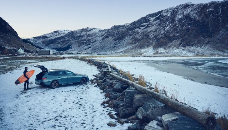 BMW Serie 5 Touring 2024: caratteristiche, design, motori, versioni, interni e prezzi - Foto 96 di 124