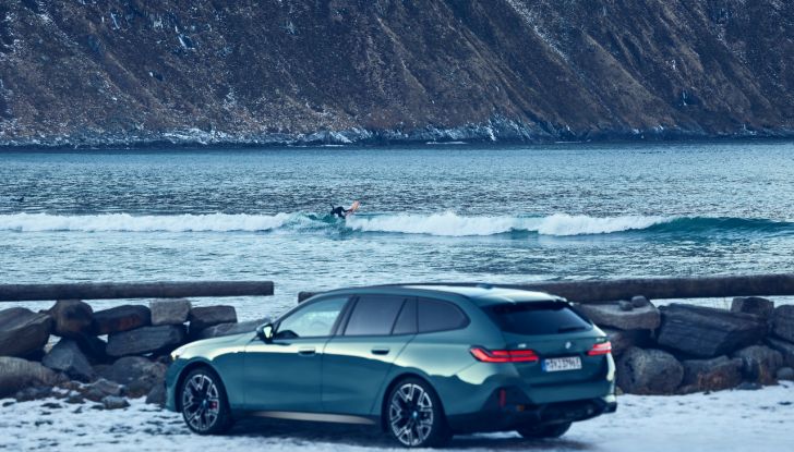 BMW Serie 5 Touring 2024: caratteristiche, design, motori, versioni, interni e prezzi - Foto 98 di 124