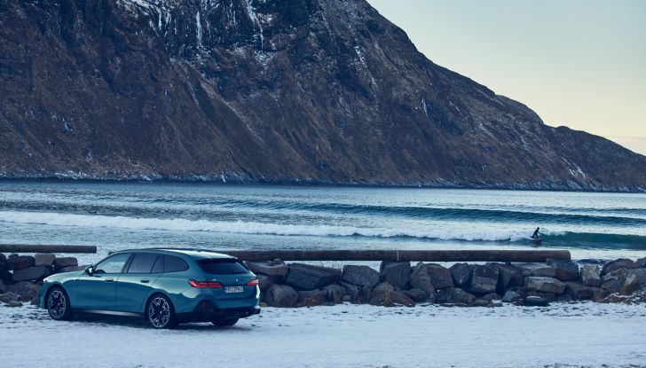 BMW Serie 5 Touring 2024: caratteristiche, design, motori, versioni, interni e prezzi - Foto 100 di 124