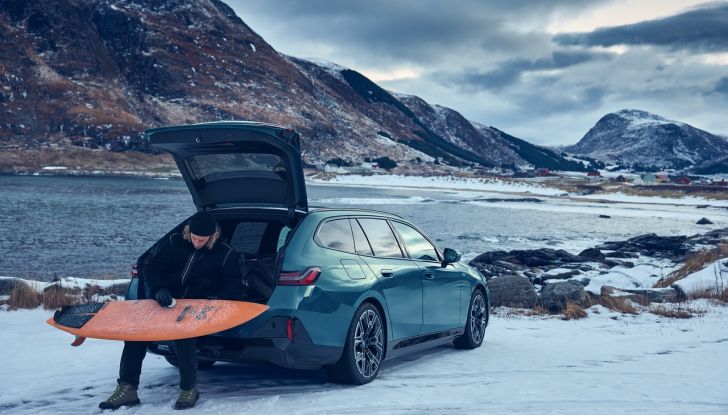 BMW Serie 5 Touring 2024: caratteristiche, design, motori, versioni, interni e prezzi - Foto 107 di 124