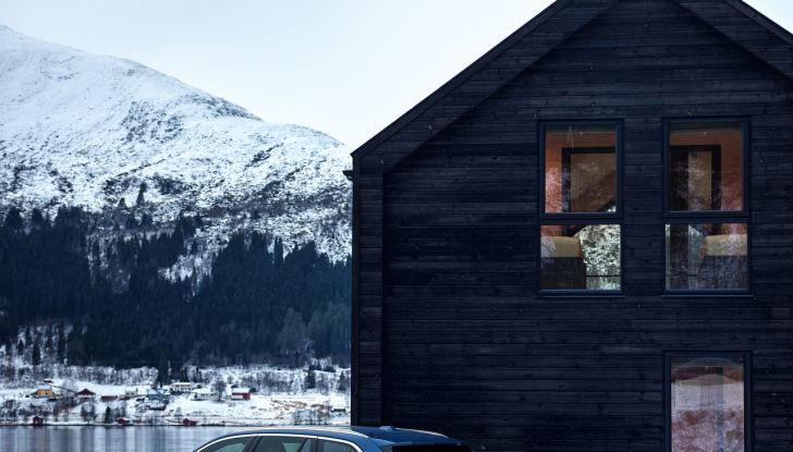 BMW Serie 5 Touring 2024: caratteristiche, design, motori, versioni, interni e prezzi - Foto 121 di 124