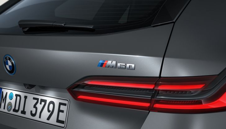 BMW Serie 5 Touring 2024: caratteristiche, design, motori, versioni, interni e prezzi - Foto 46 di 124