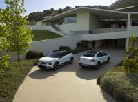 Citroën C4 e C4 X Hybrid 136: caratteristiche, motore, design, abitacolo e prezzi