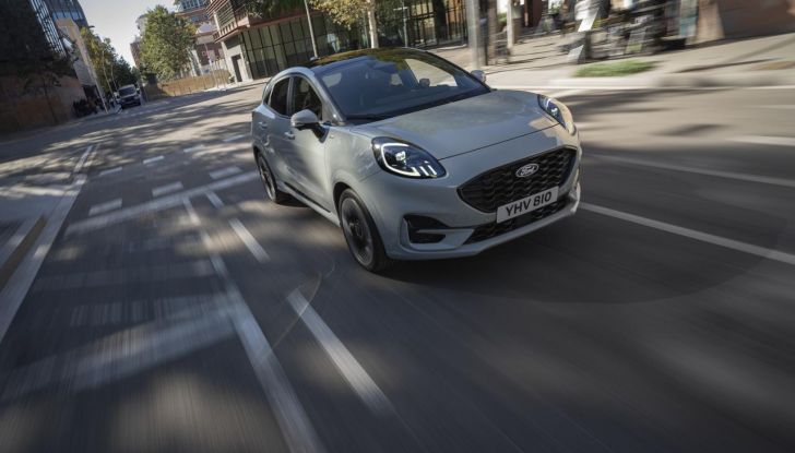 Ford Puma 2024: caratteristiche, design, abitacolo, motore, allestimenti e prezzi per l’Italia - Foto 14 di 27