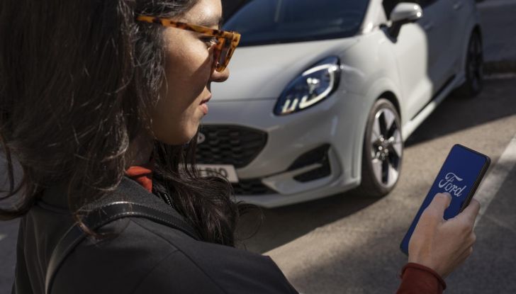 Ford Puma 2024: caratteristiche, design, abitacolo, motore, allestimenti e prezzi per l’Italia - Foto 20 di 27