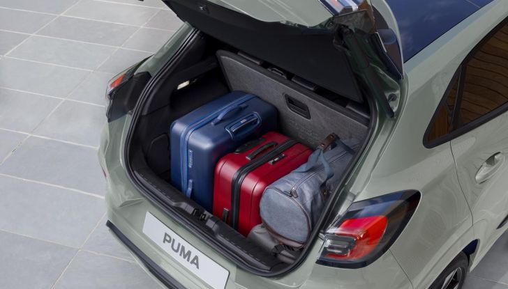 Ford Puma 2024: caratteristiche, design, abitacolo, motore, allestimenti e prezzi per l’Italia - Foto 22 di 27