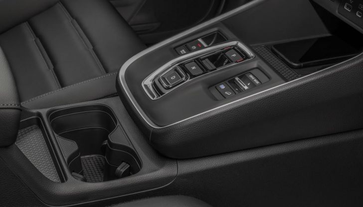 Honda CR-V e:FCEV 2025: caratteristiche, design, abitacolo, motore e autonomia - Foto 10 di 32