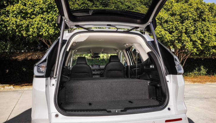 Honda CR-V e:FCEV 2025: caratteristiche, design, abitacolo, motore e autonomia - Foto 13 di 32