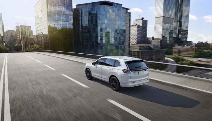 Honda CR-V e:FCEV 2025: caratteristiche, design, abitacolo, motore e autonomia - Foto 26 di 32