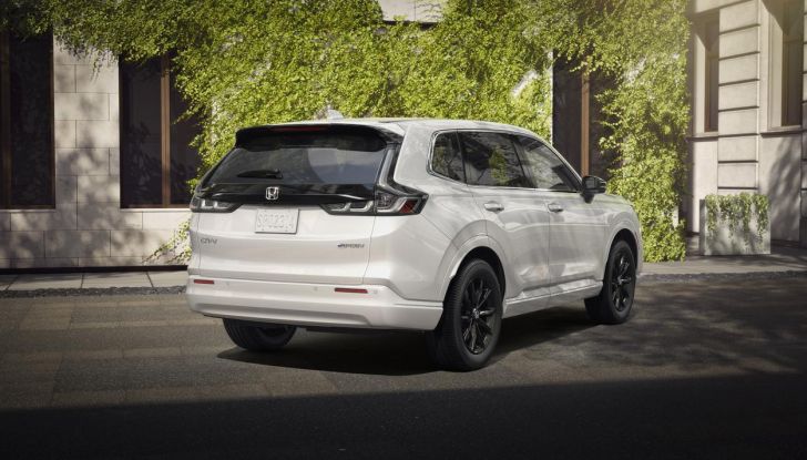 Honda CR-V e:FCEV 2025: caratteristiche, design, abitacolo, motore e autonomia - Foto 19 di 32